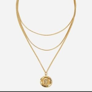 Flower Engraved Round Pendant Layered Necklace